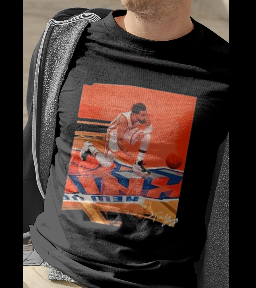 Atlanta Hawks Trae Young Kneeling Basketball New York Signature T-Shirt