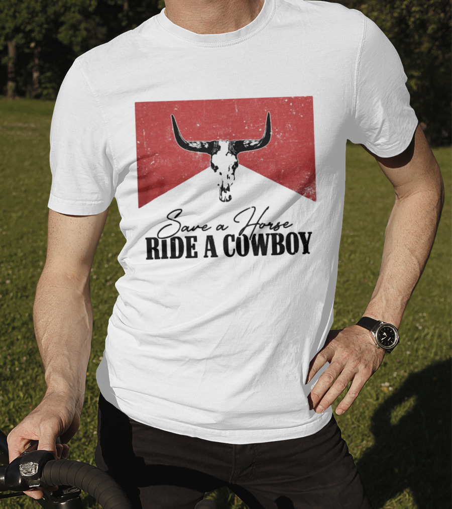 Cowboy Bull Skull Save A Horse Ride A Cowboy Retro Western T-Shirt