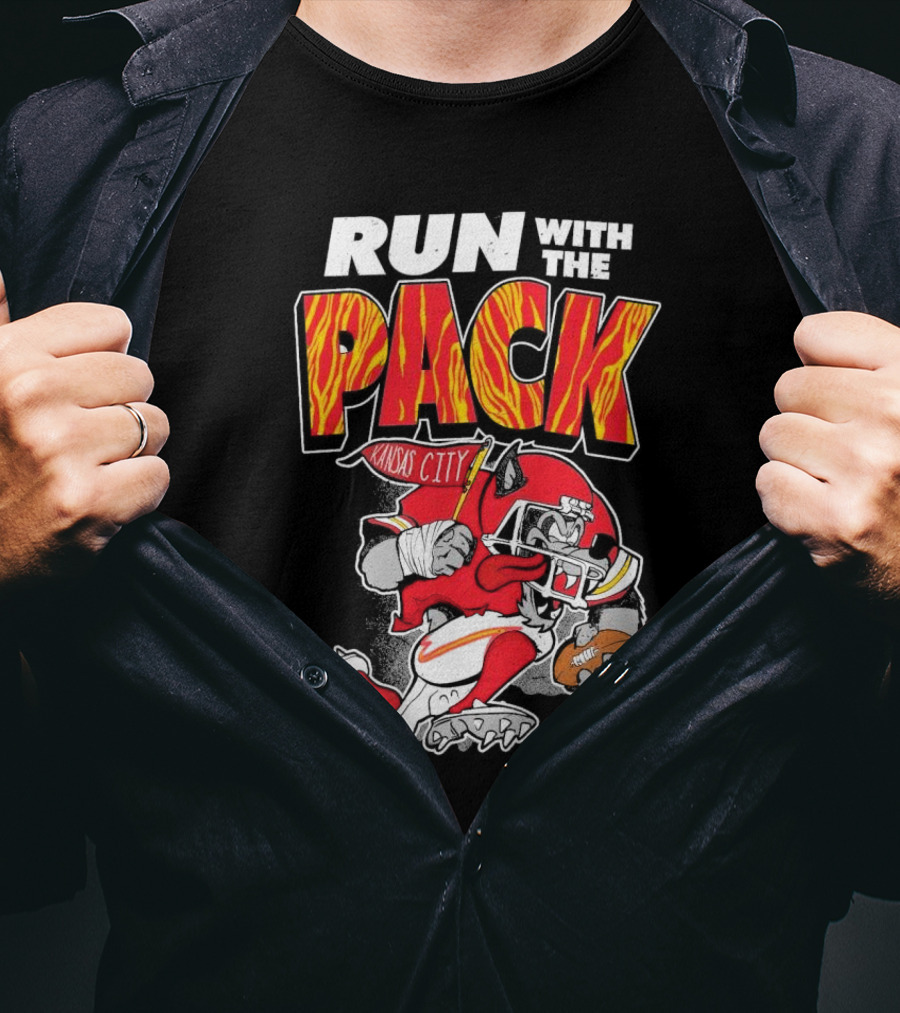 Run With The Pack Kansas City Chiefs KC Wolf 2025 T-Shirt