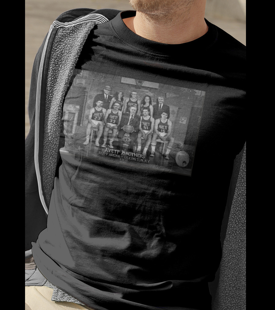 Avett Brothers Rupp Arena Lexington KY April 25 2025 Basketball Team Photo T-Shirt