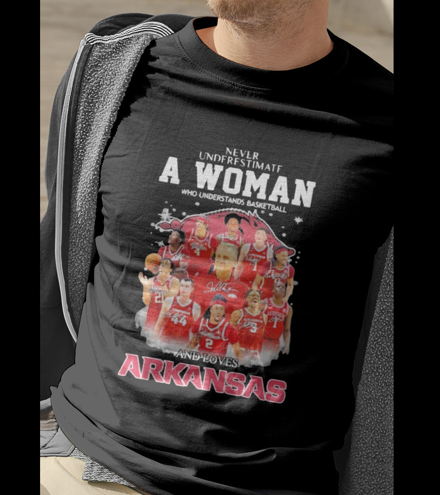 A Woman Who Understands Basketball Loves Arkansas Razorbacks Men's Team T-Shirt