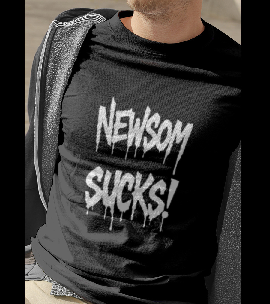 Newson Sucks Dripping Graffiti Style Text T-Shirt