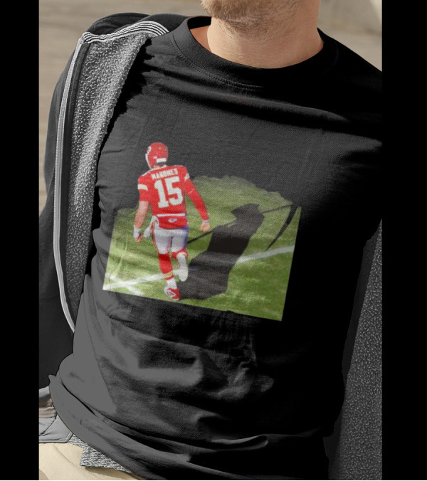 Patrick Mahomes 15 With Grim Reaper Shadow Football Field T-Shirt