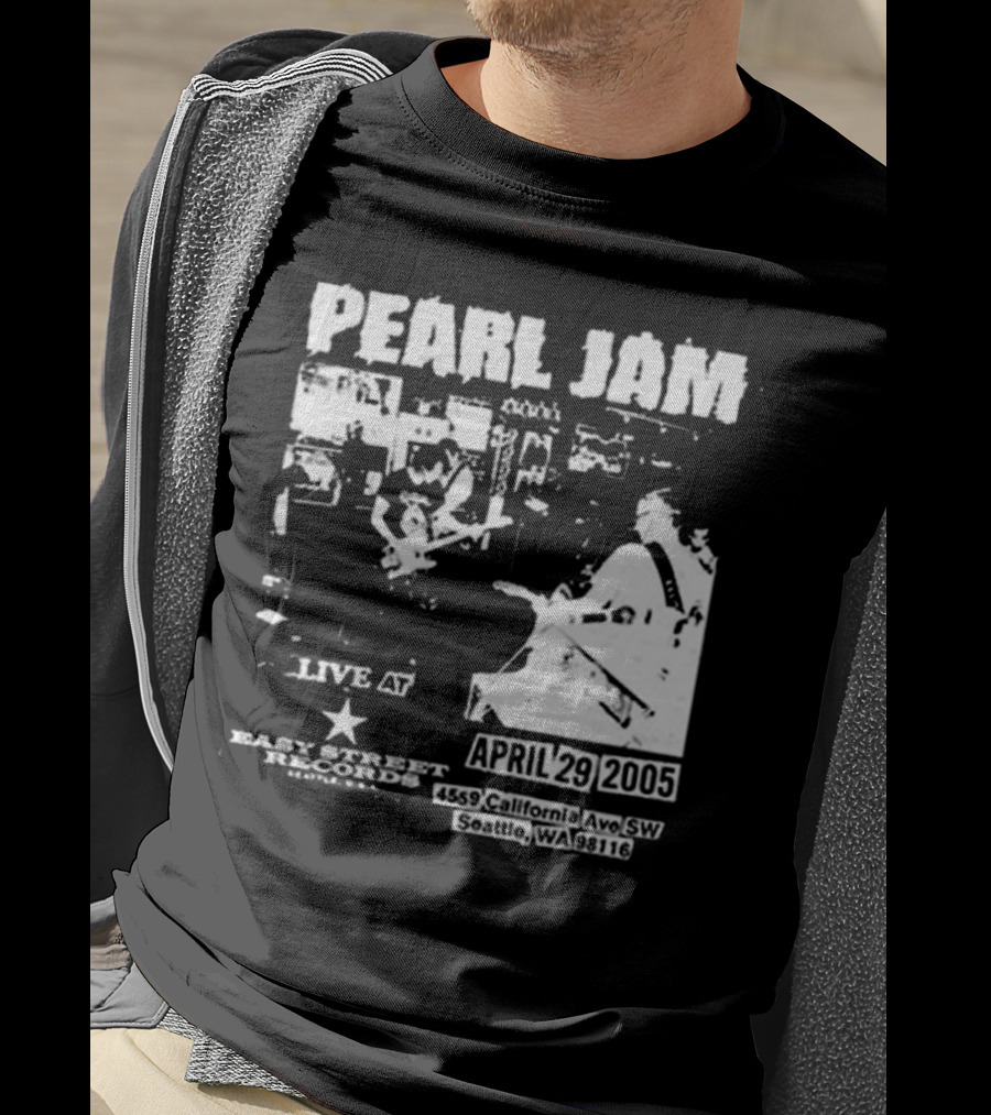 Pearl Jam Live At Easy Street April 29 2005 Seattle WA 4455 California Ave SW T-Shirt