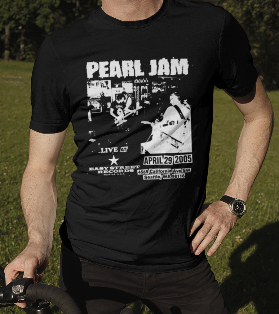 Pearl Jam Live At Easy Street April 29 2005 Seattle WA 4455 California Ave SW T-Shirt
