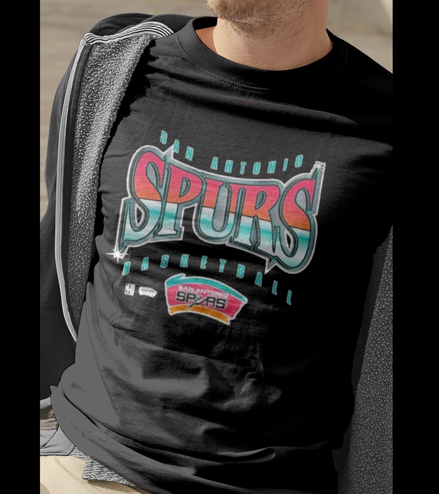 San Antonio Spurs Basketball Retro Logo Vintage Style T-Shirt