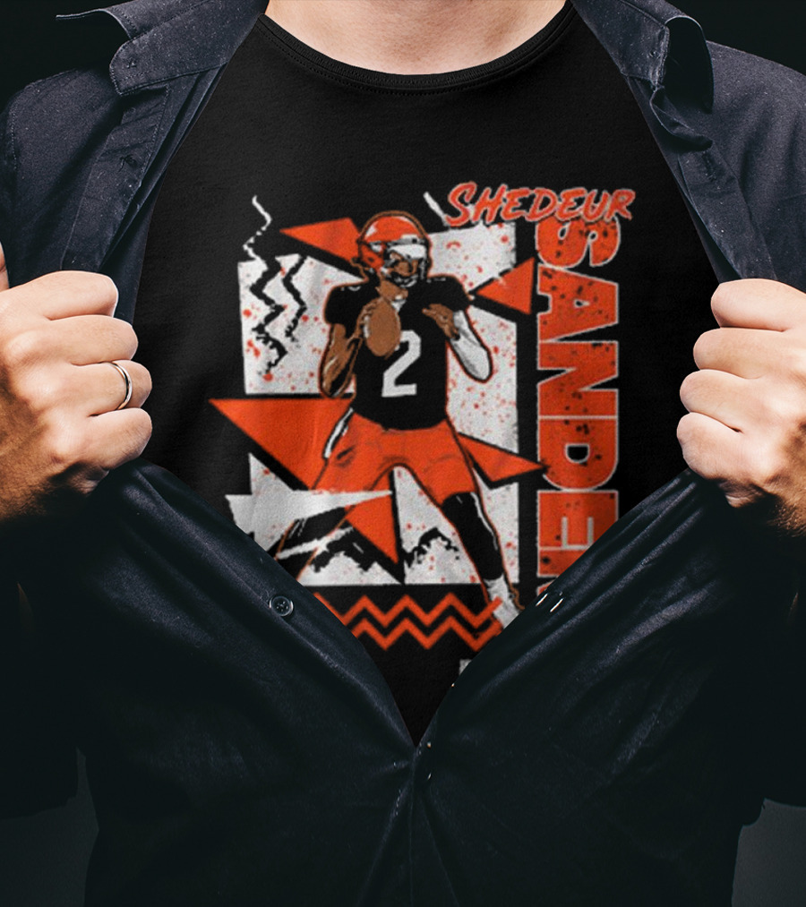 Shedeur Sanders 90s Style Retro Football Illustration T-Shirt