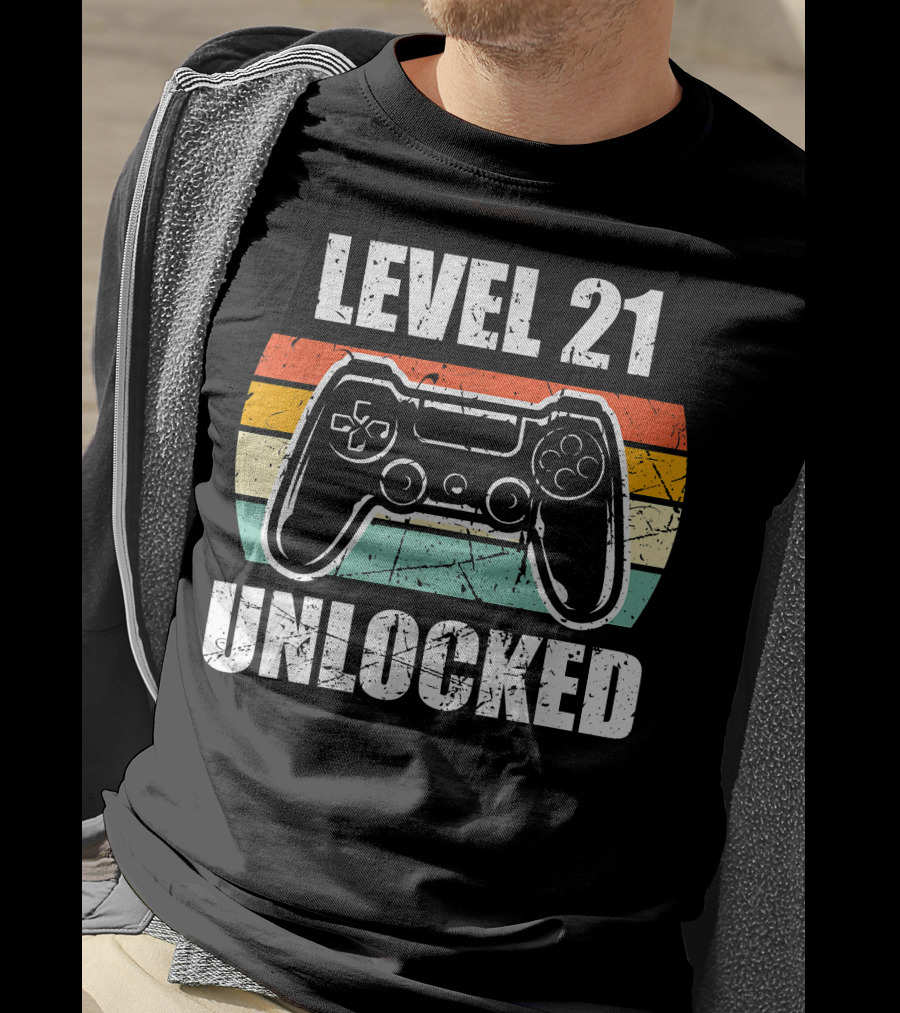 Level 21 Unlocked Vintage Gaming Controller 21st Birthday Gamer T-Shirt