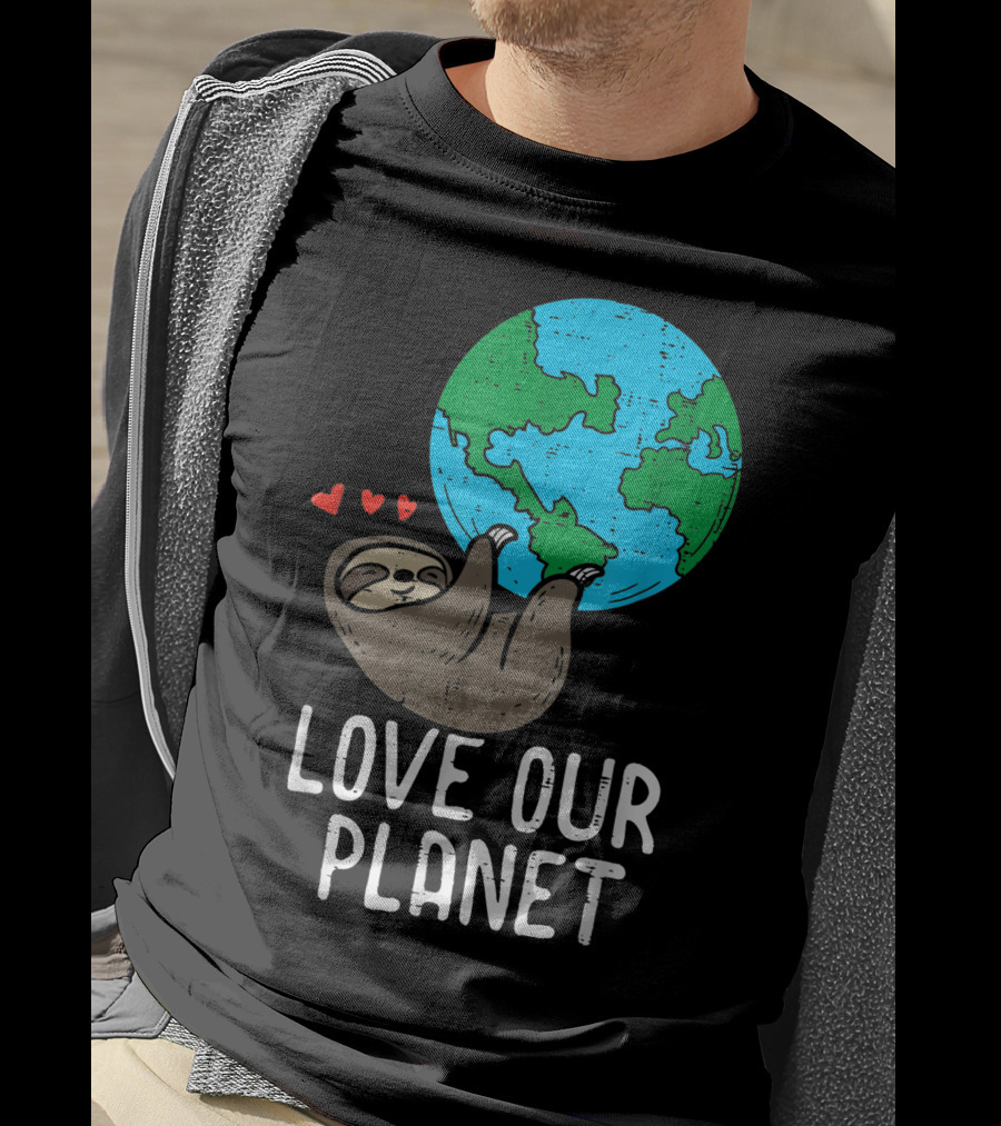 Love Our Planet Sloth Hanging Earth Day Cute Men Hearts Earth T-Shirt