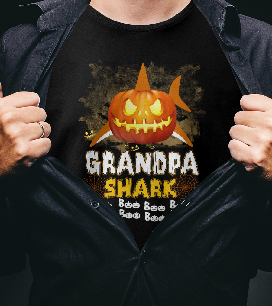 Grandpa Shark Pumpkin Halloween Boo Jack-o'-Lantern Spooky Shark T-Shirt