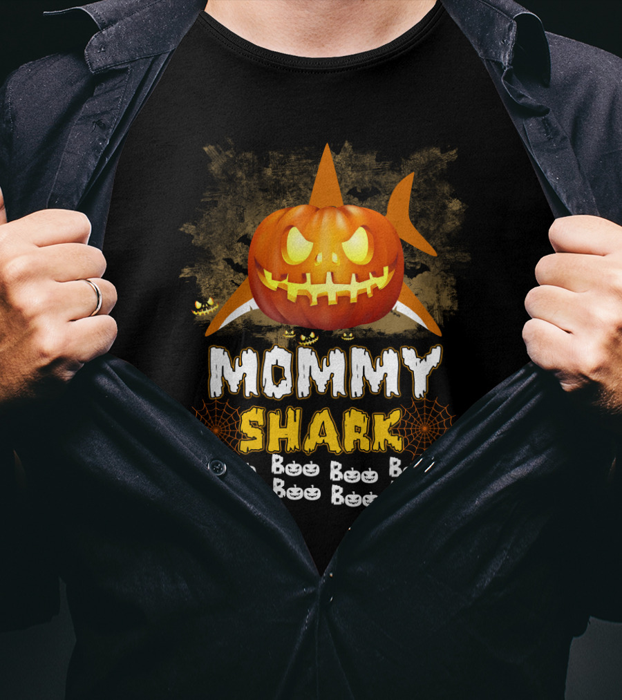 Mommy Shark Pumpkin Boo Halloween Jack-O'-Lantern And Spiderwebs T-Shirt