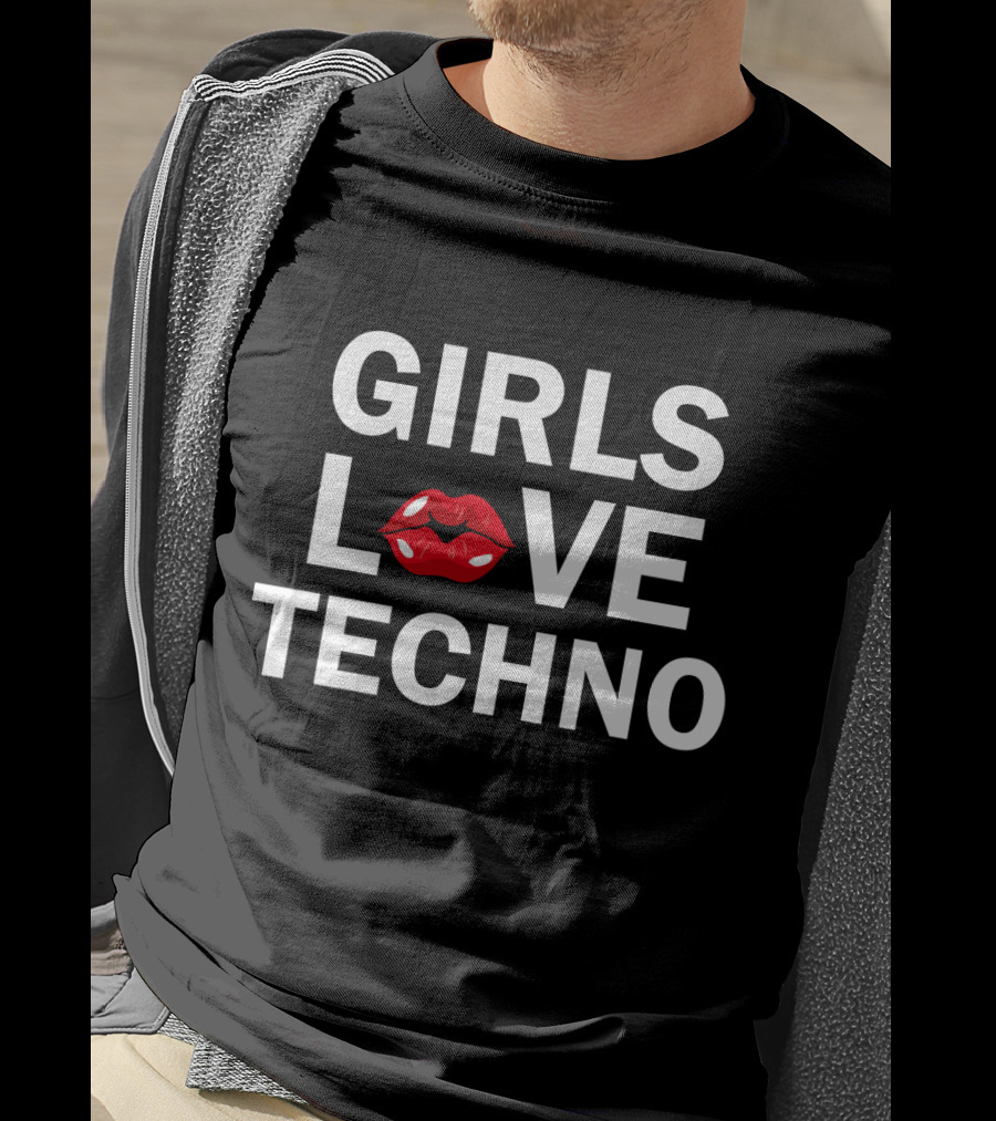 Girls Love Techno Lips T-Shirt