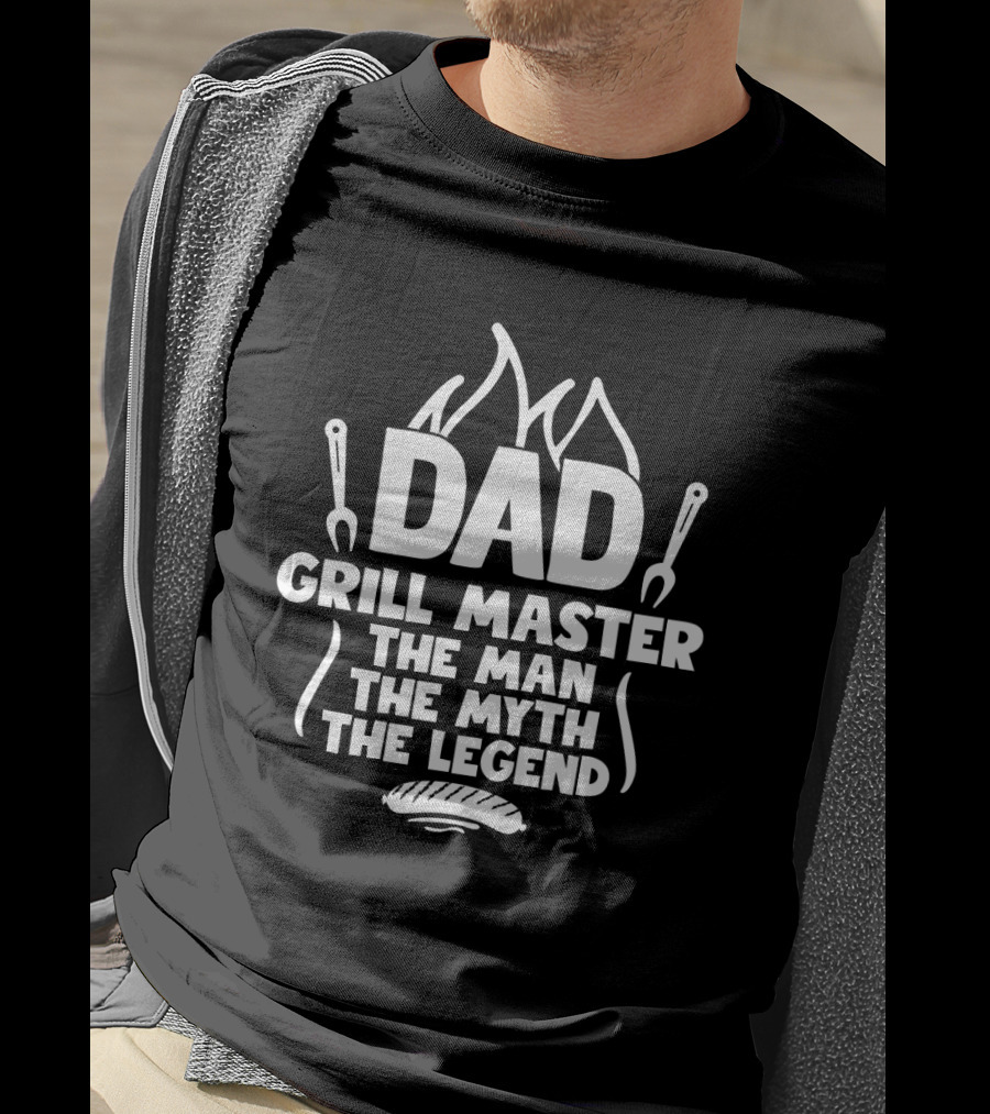 Dad Grill Master The Man The Myth The Legend Funny BBQ T-Shirt