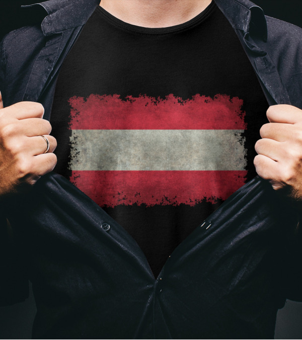 Vintage Style Distressed Flag Of Austria T-Shirt