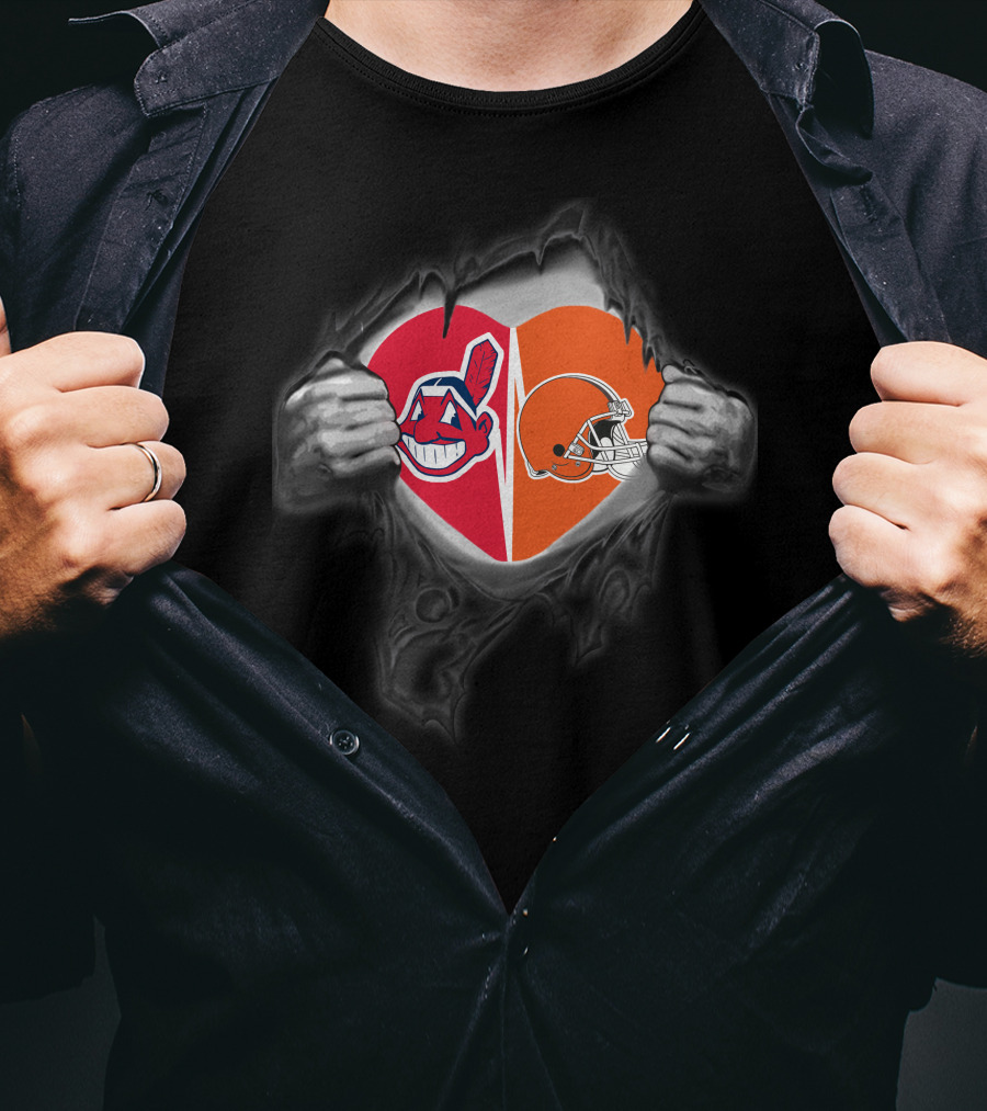 Cleveland Browns Indians Heart Vintage Logos Torn Skin T-Shirt