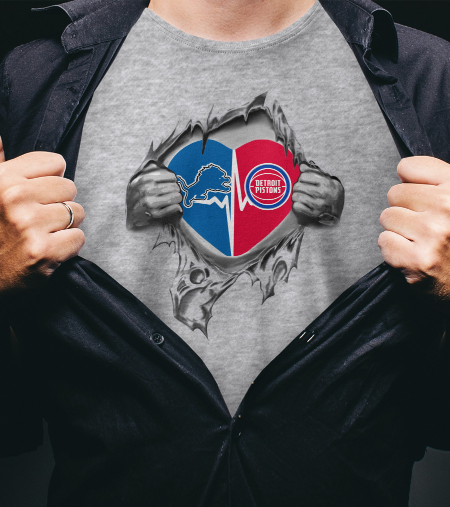 Lions Pistons Detroit Heart Split T-Shirt