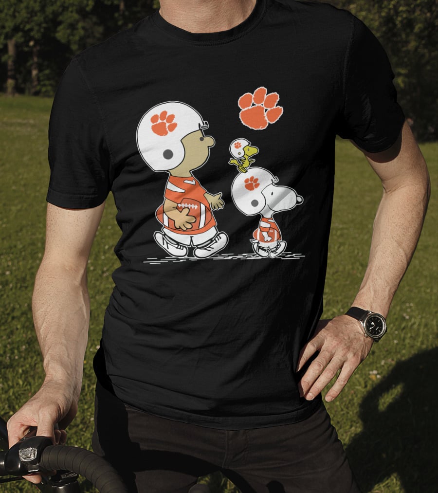 Clemson Tigers Snoopy Woodstock Peanuts Football Character Collaboration T-Shirt
