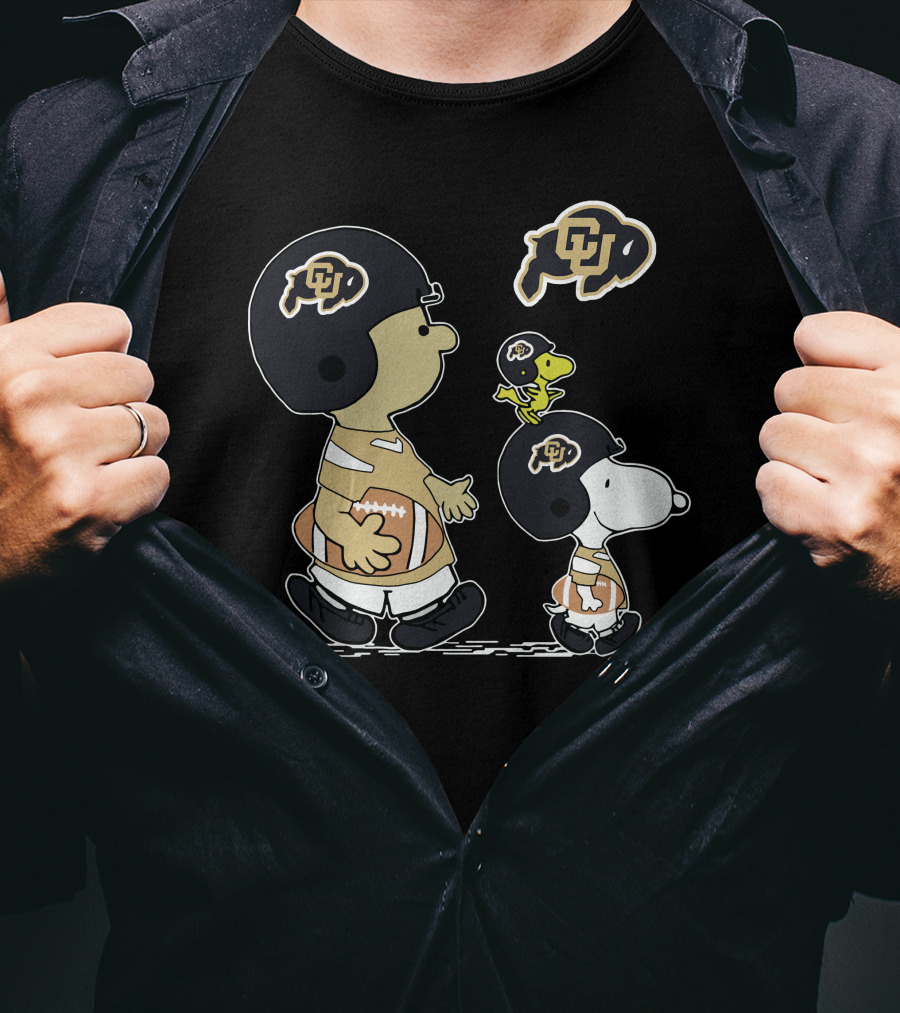 Colorado Buffaloes Peanuts Snoopy Woodstock Football Helments T-Shirt