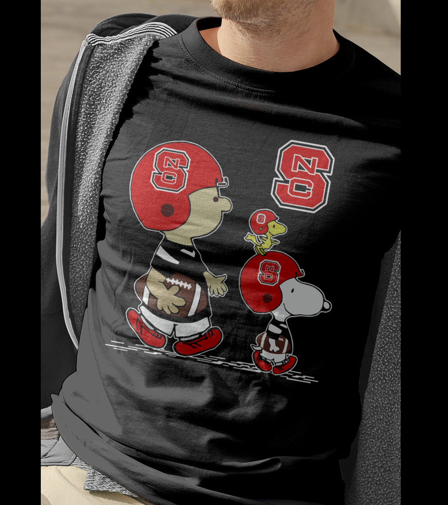 NC State Wolfpack Snoopy Football Helmet Peanuts Characters T-Shirt