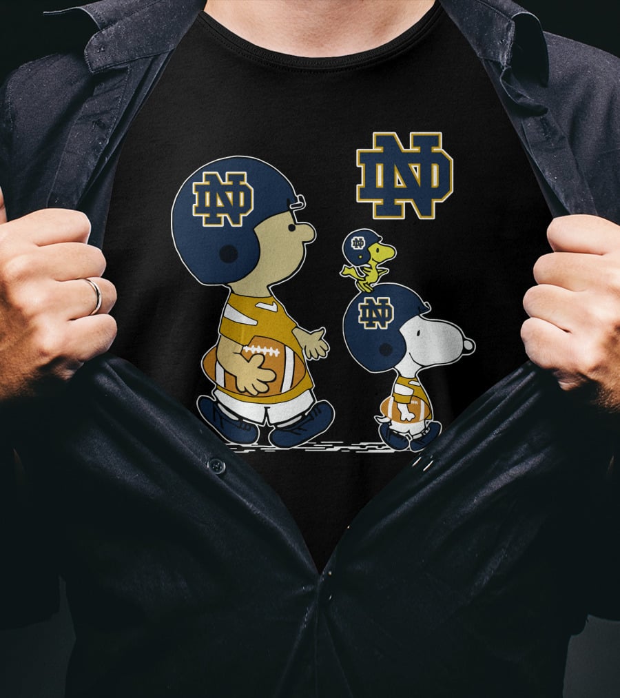 Notre Dame Football Snoopy And Woodstock In Helmets T-Shirt