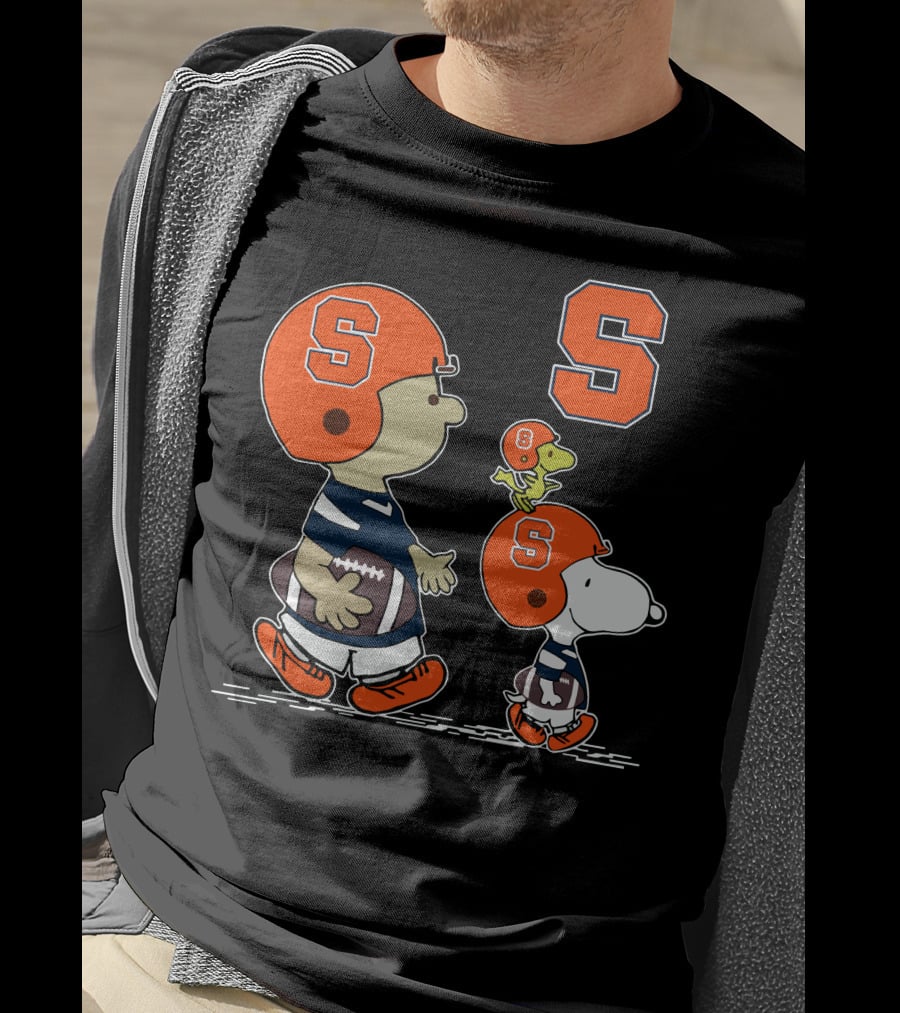 Syracuse Orange Peanuts Snoopy And Woodstock Football Team T-Shirt