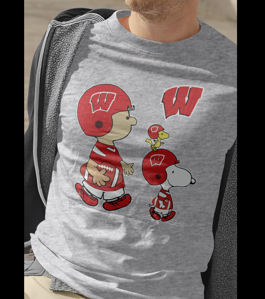 Wisconsin Badgers Snoopy Football Helmet Peanuts Characters Walking Together T-Shirt