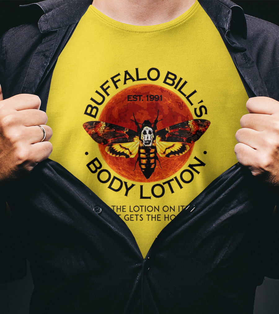 Buffalo Bill's Body Lotion Funny Halloween Horror Moth Skull Vintage 1991 T-Shirt