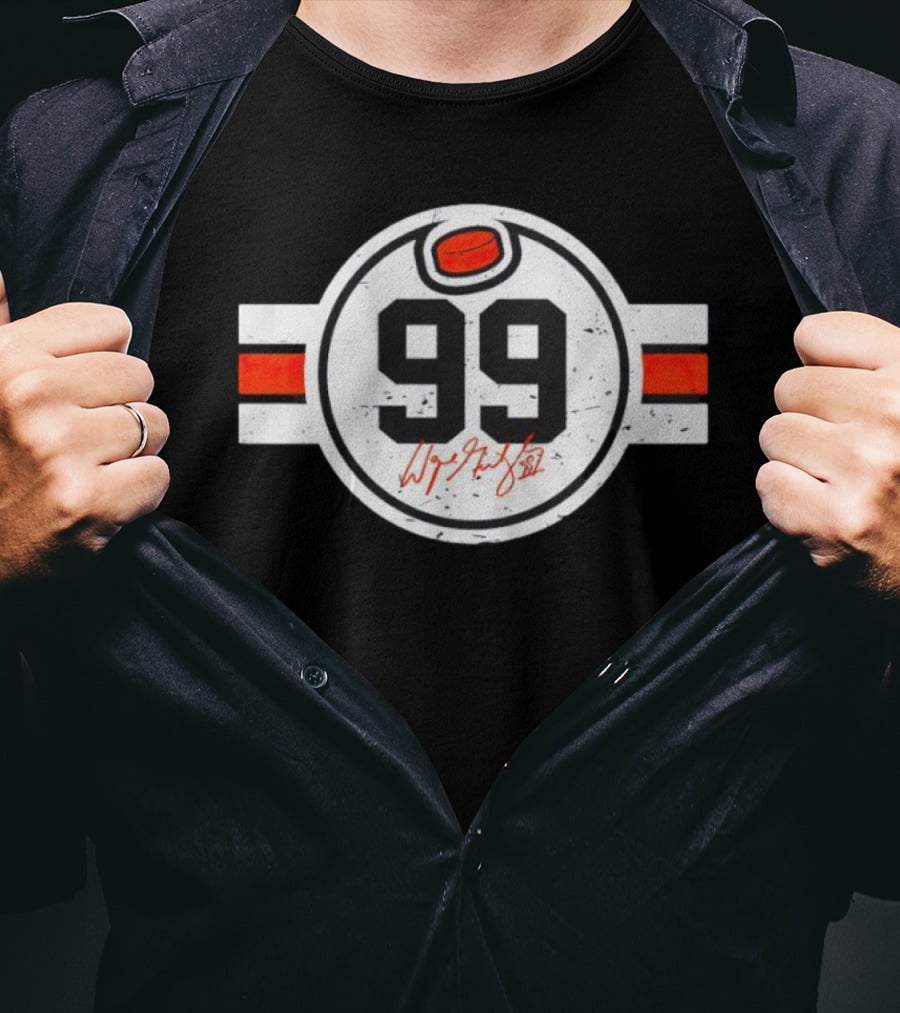 Wayne Gretzky No. 99 Edmonton Signature Hockey Puck Circle T-Shirt