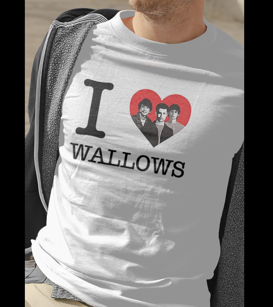 I Love Wallows Band Trio Red Heart T-Shirt