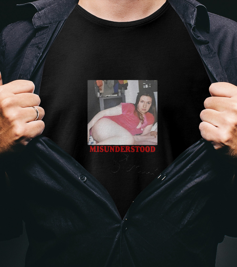 MISUNDERSTOOD Genius - Woman In Pink Room T-Shirt