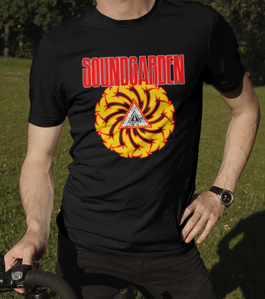 Soundgarden Badmotorfinger Album Cover Iconic Logo Spiral T-Shirt