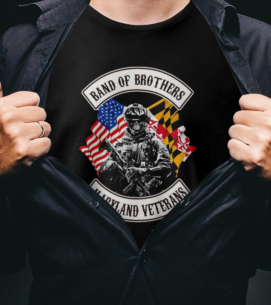 Band Of Brothers Maryland Veterans Soldier With American And Maryland Flags T-Shirt