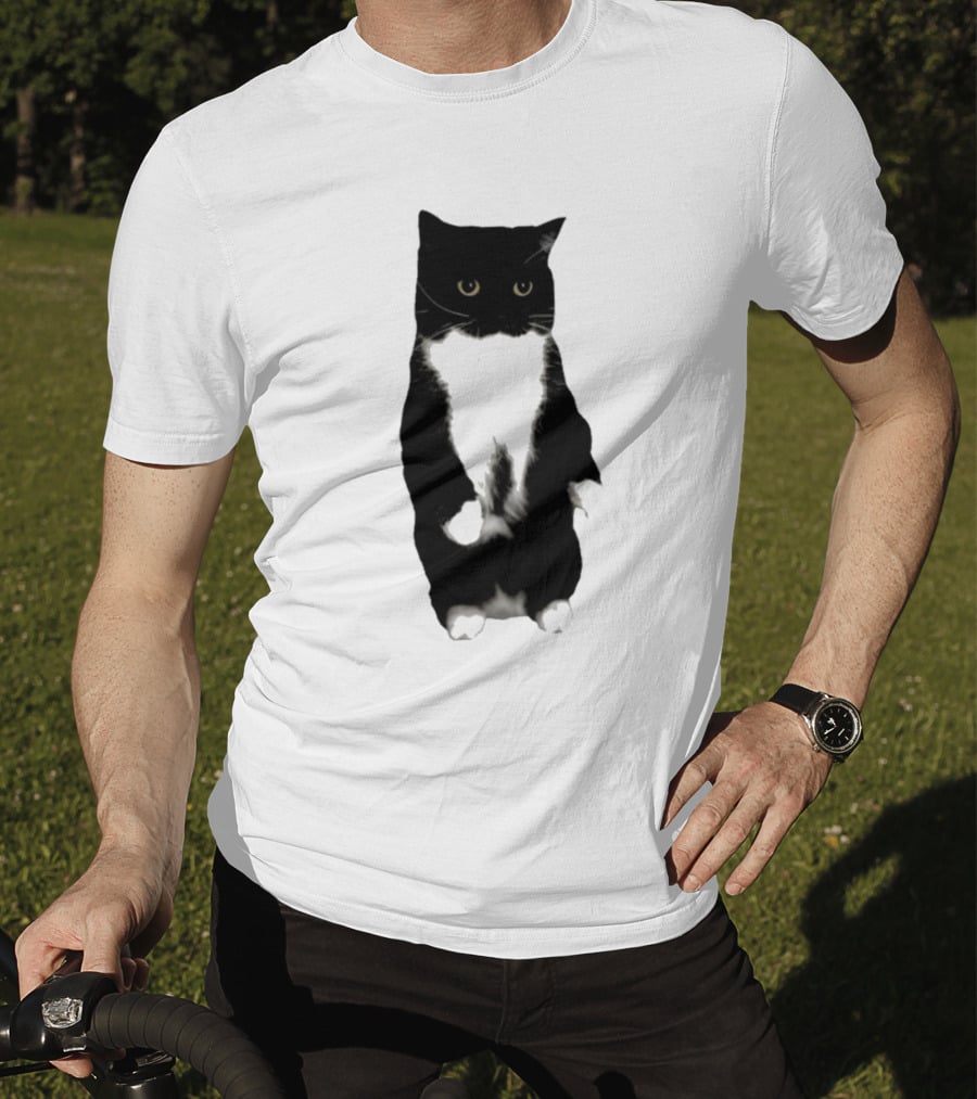 Unicouniuni Cat Playful Tuxedo T-Shirt