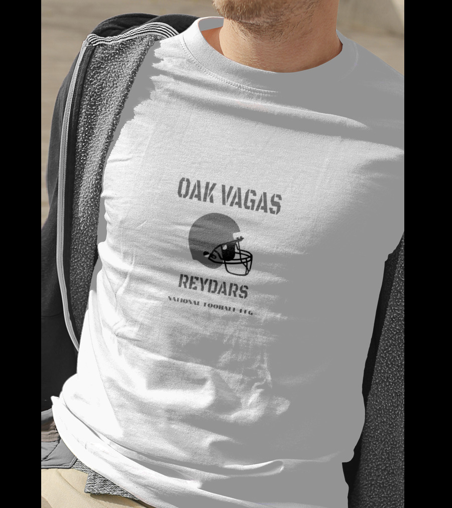 Oak Vagas Reydars National Football Leg Helmet T-Shirt