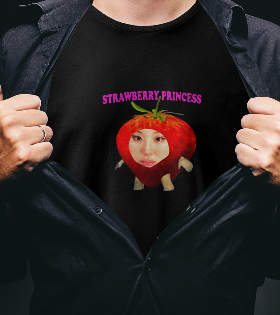 Strawberry Princess Chae Fresita Face Inside Berry T-Shirt