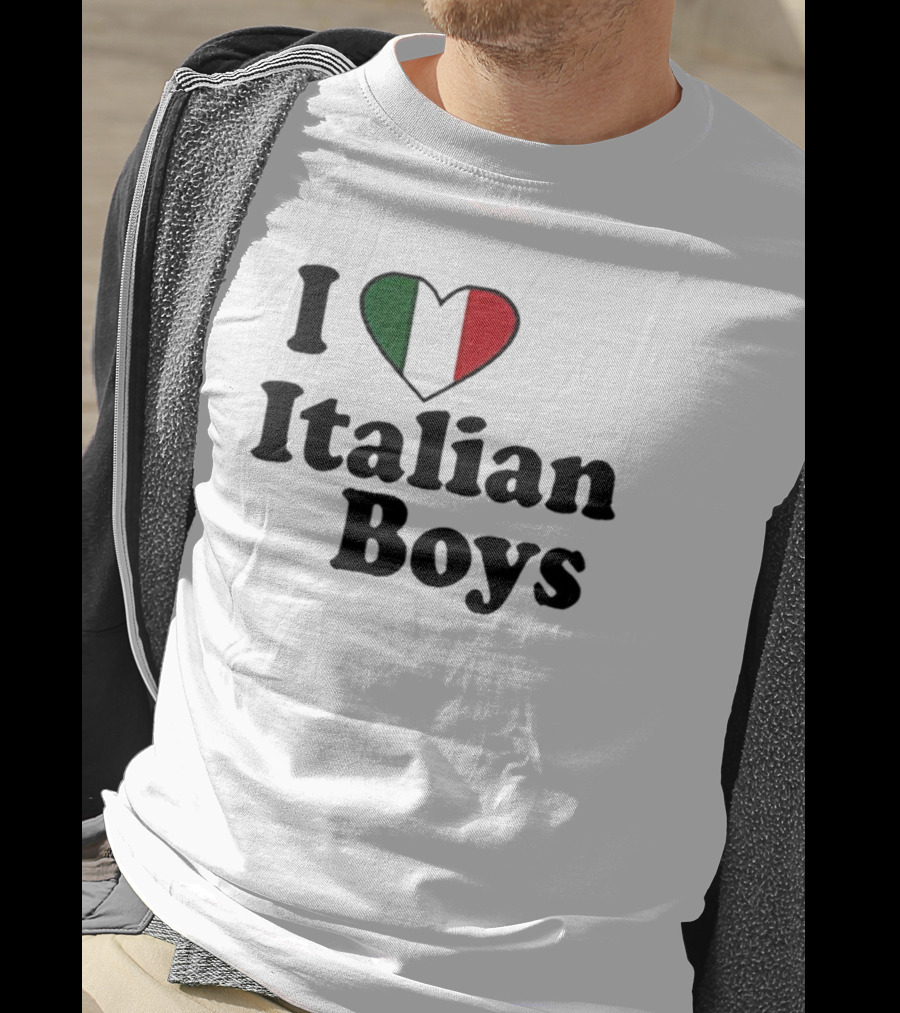 I Heart Italian Boys With Tricolor Flag Heart T-Shirt