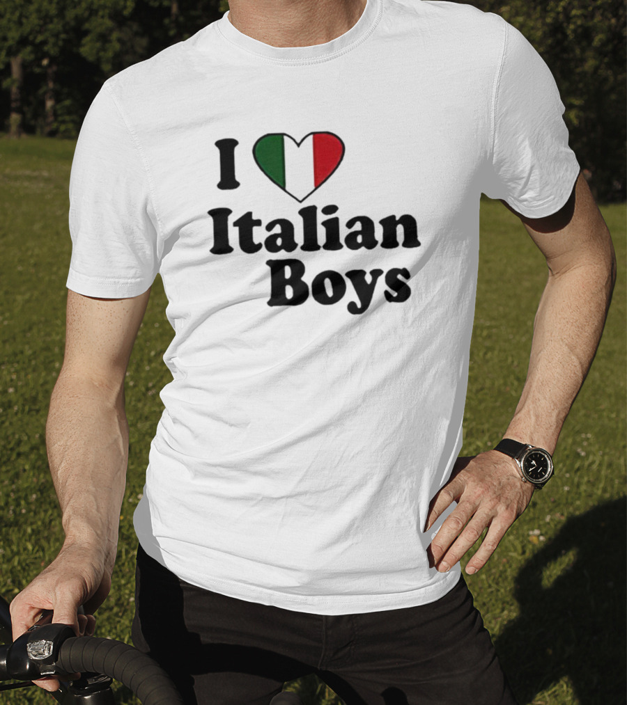 I Heart Italian Boys With Tricolor Flag Heart T-Shirt