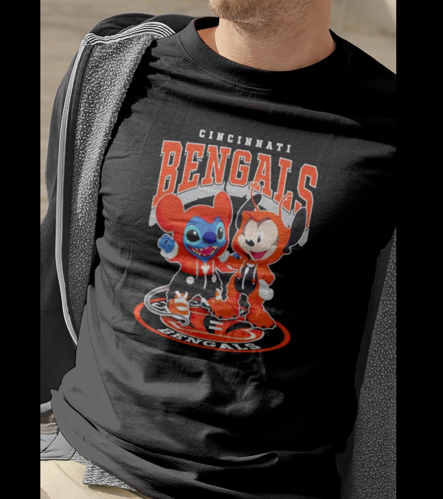 Cincinnati Bengals Mickey And Stitch NFL Collaboration T-Shirt
