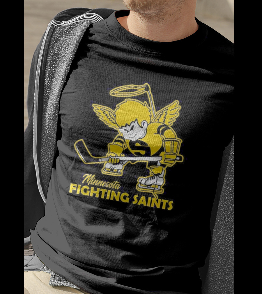 Minnesota Fighting Saints Hockey Mascot Vintage T-Shirt