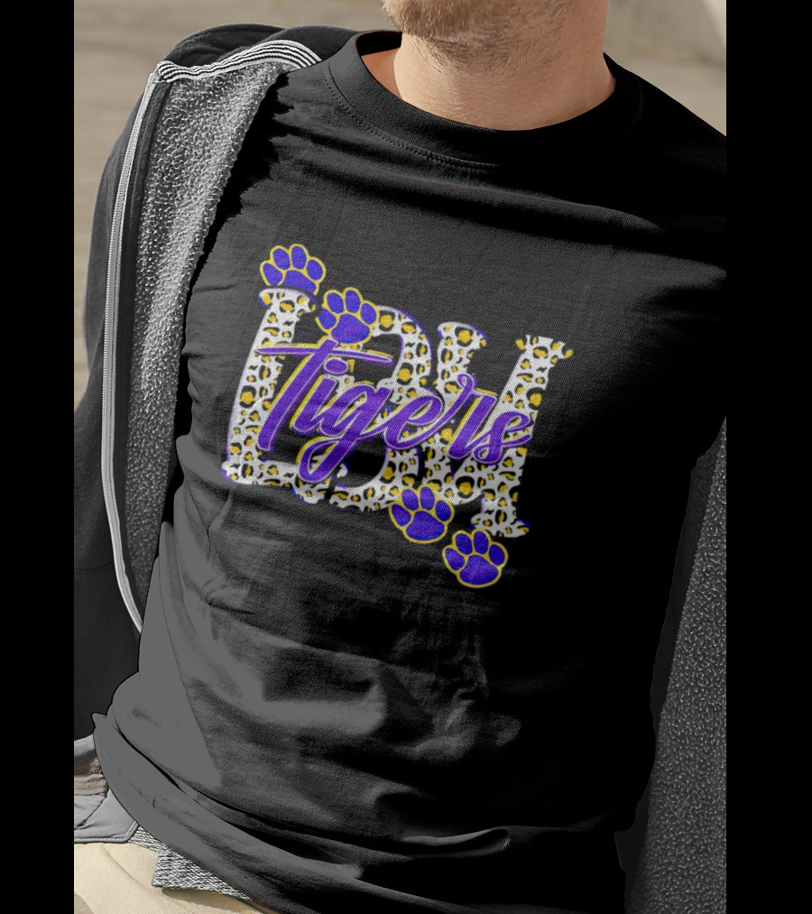 Lsu Tigers Leopard Print With Blue And Yellow Paw Prints T-Shirt