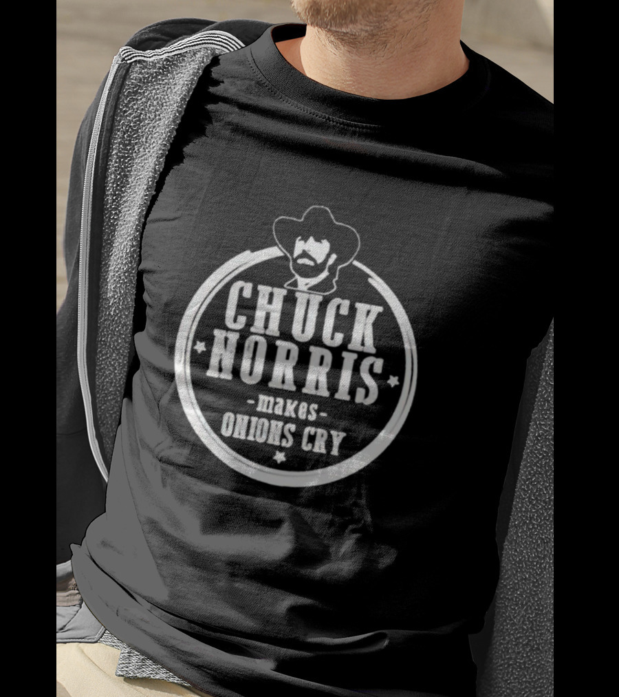 Chuck Norris Makes Onions Cry Cowboy Badge T-Shirt