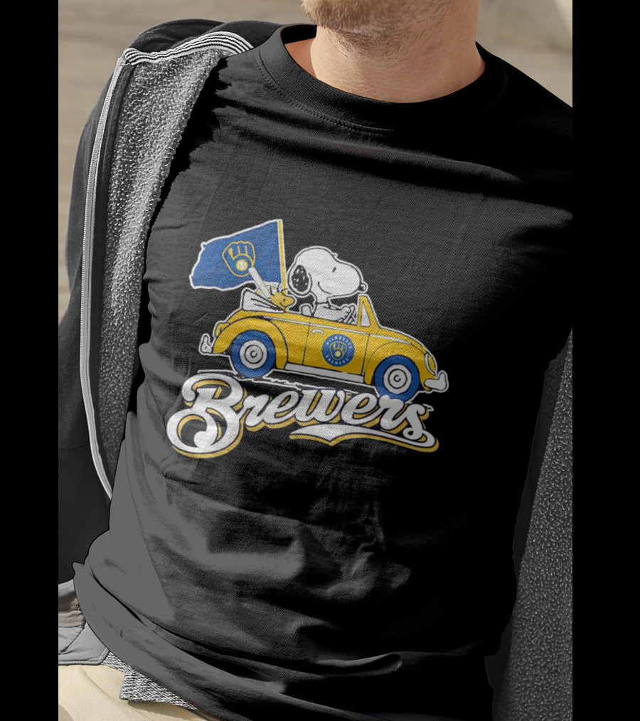 Snoopy And Woodstock Driving Car With Brewers Flag T-Shirt