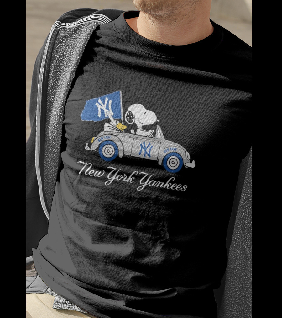 Snoopy And Woodstock Driving Car With New York Yankees Flag T-Shirt
