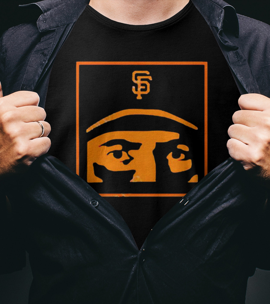 San Francisco Giants Will Clark Thrill SF Logo Eyes T-Shirt