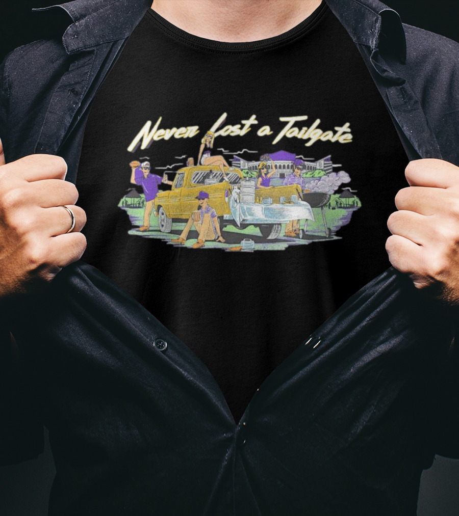 Never Lost A Tailgate Baton Rouge Truck Party Scene T-Shirt