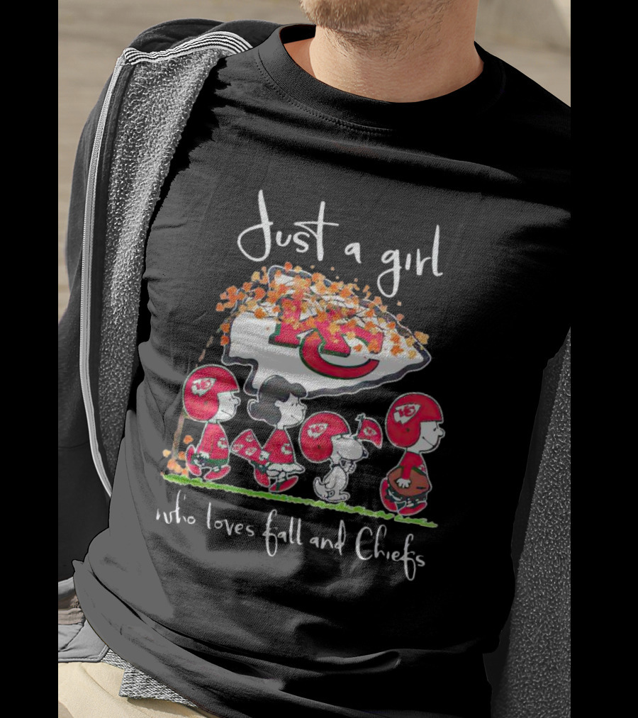 Just A Girl Who Loves Fall And Chiefs Peanuts Characters T-Shirt