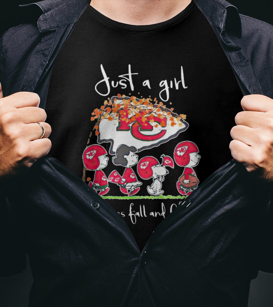 Just A Girl Who Loves Fall And Chiefs Peanuts Characters T-Shirt