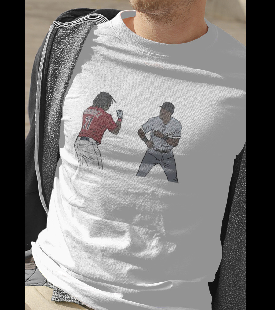 Jose Ramirez Versus Tim Anderson Baseball Confrontation Vintage Look T-Shirt