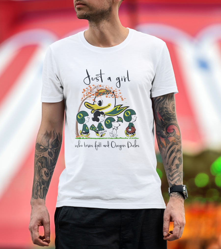 Just a Girl Who Loves Fall and Oregon Ducks Peanuts Characters T-Shirt