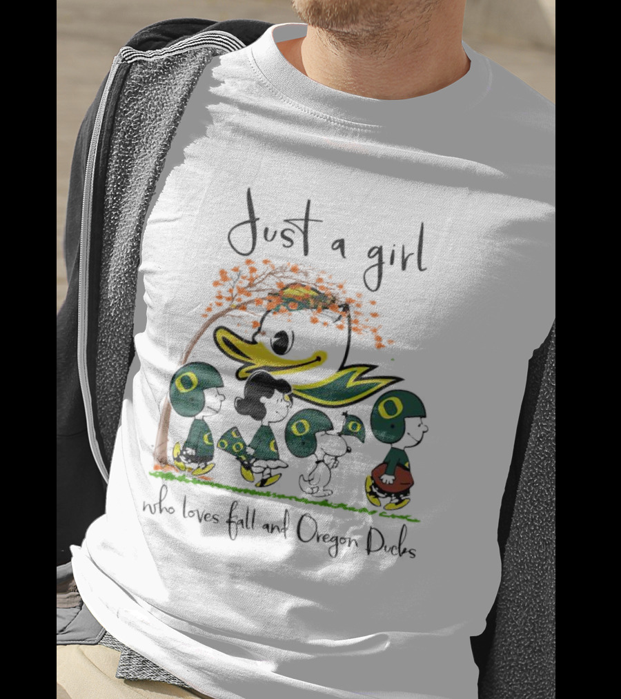 Just A Girl Who Loves Fall And Oregon Ducks Peanuts Characters T-Shirt